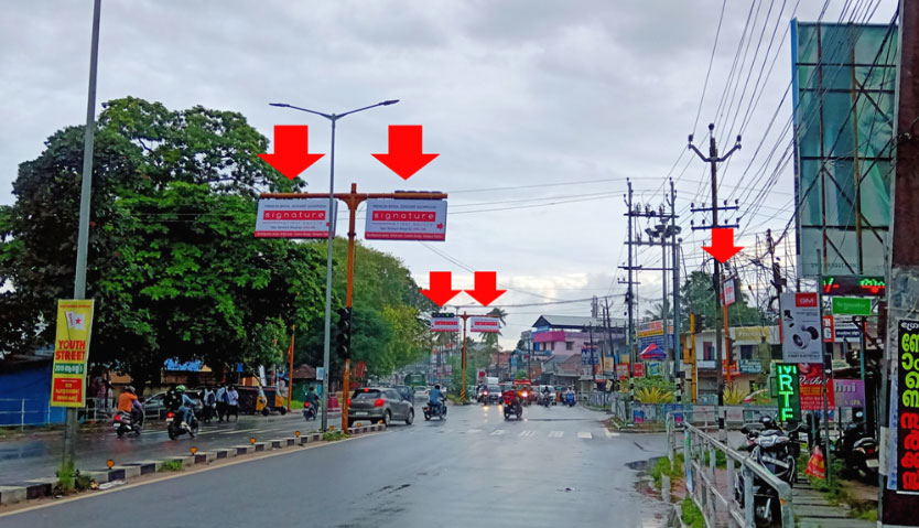 Traffic Signal Blinker Board rates per month, Town – Kollam, Location – Kappalandimukku, Traffic Signal Blinker Lit, Lit/Non Lit – Lit, Size: 8 X 4 Back Lit board No of Boards: 10 Rate Per Month: 15,000 Per Post